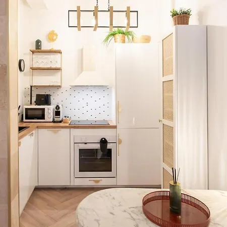 #55 Staywizus - Sun Terrace Ac & Wifi 10mins Walk To Sea & Oldtown *