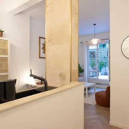 Lägenhet #55 Staywizus - Sun Terrace Ac & Wifi 10mins Walk To Sea & Oldtown *